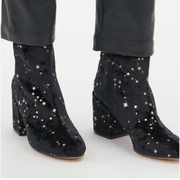 Margot Constellations Stars Moon Boho Velvet Peasant Hipster Hippie Art Boots - Picture 4 of 4